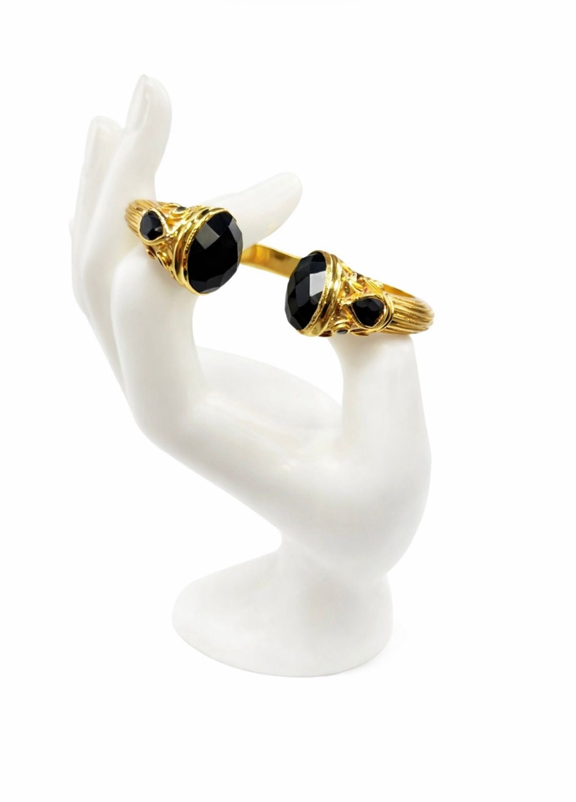 ZINNIA NATURAL ONYX STONE BRACELET