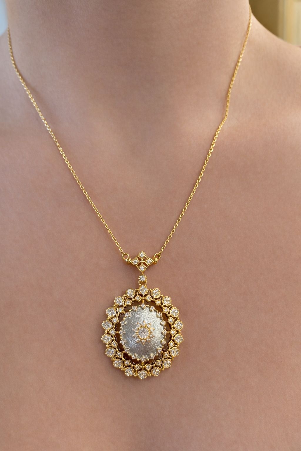 MILANO PENDANT NECKLACE