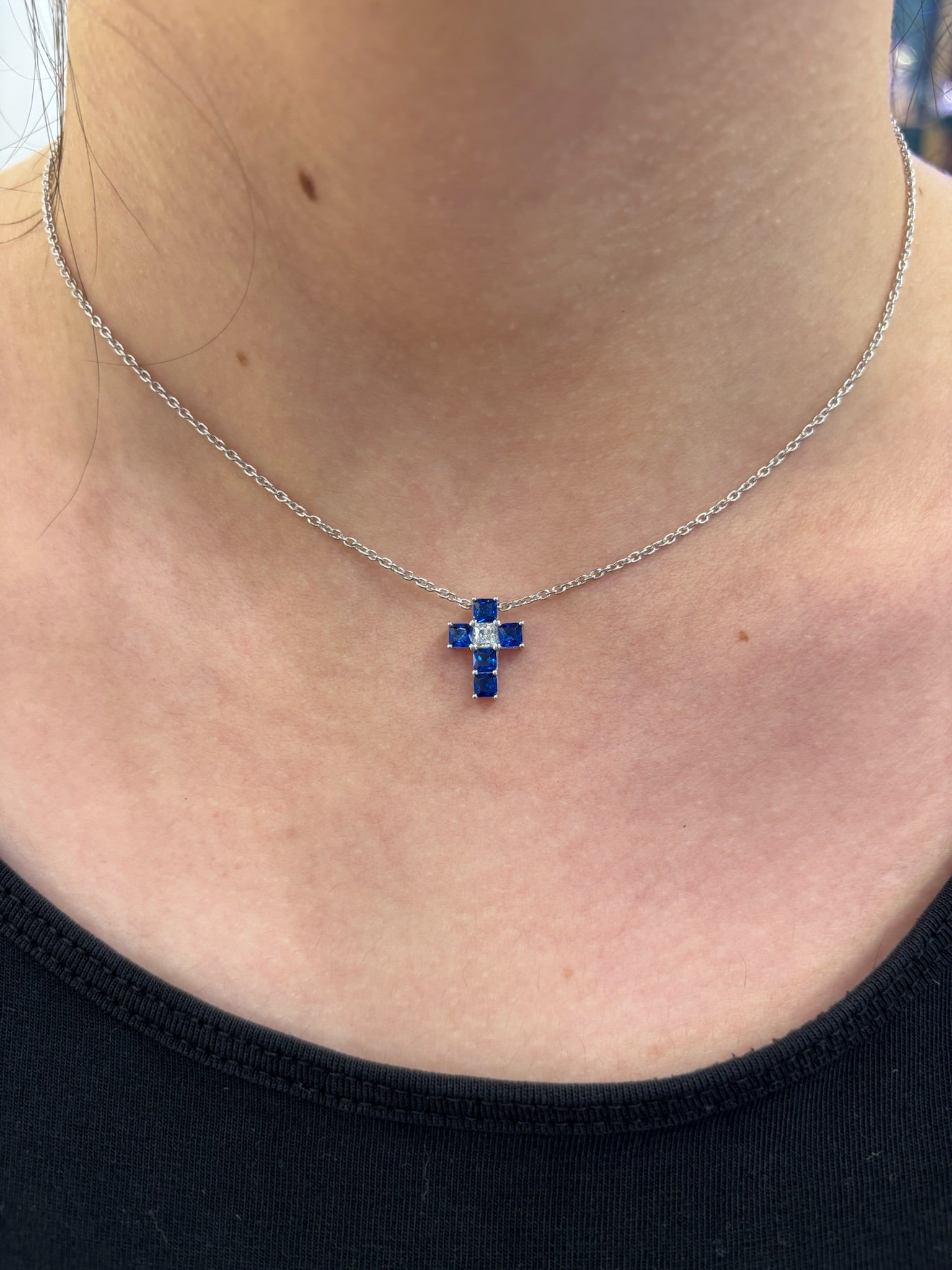 Collier Dahlia croix