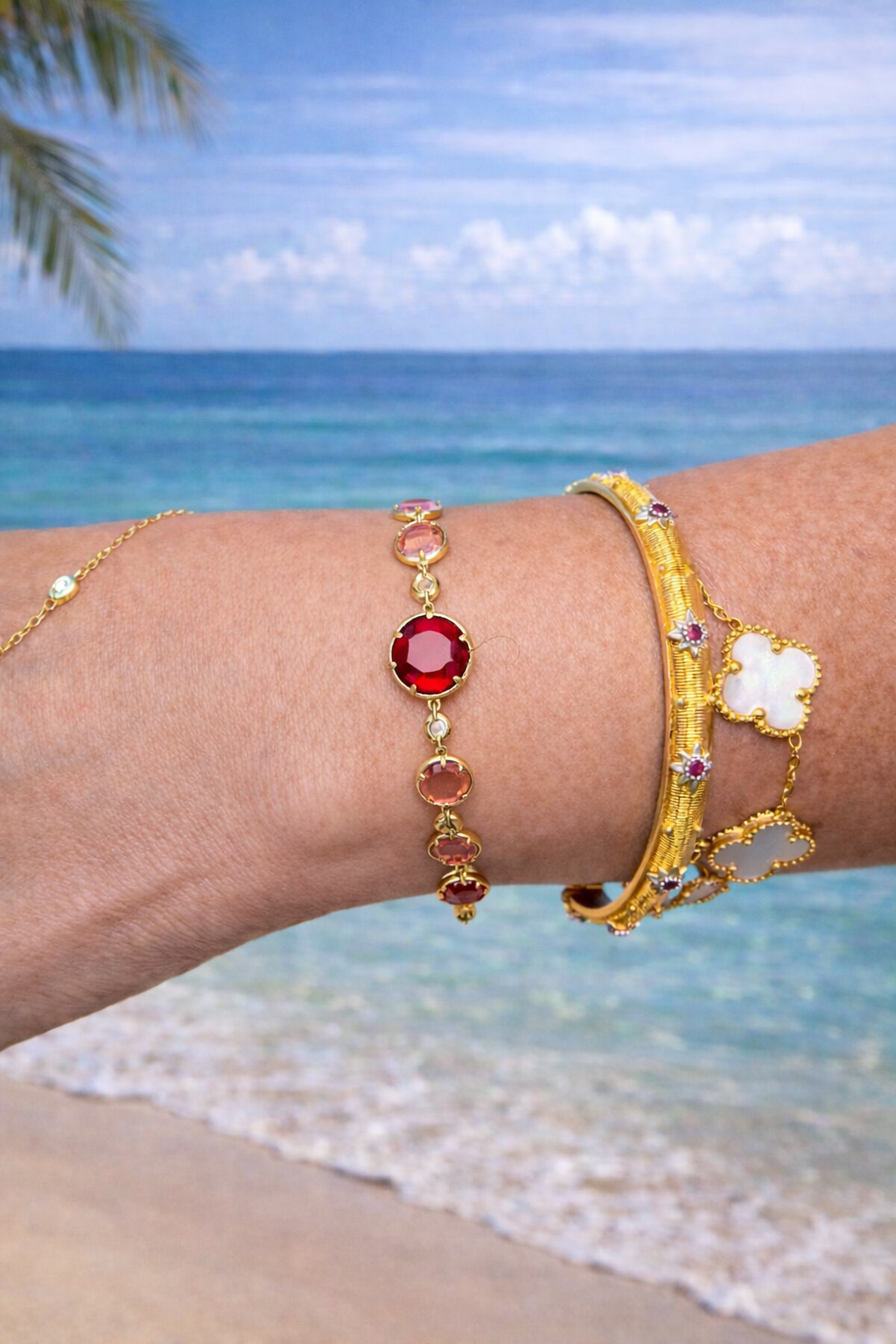 JULIA RED BRACELET