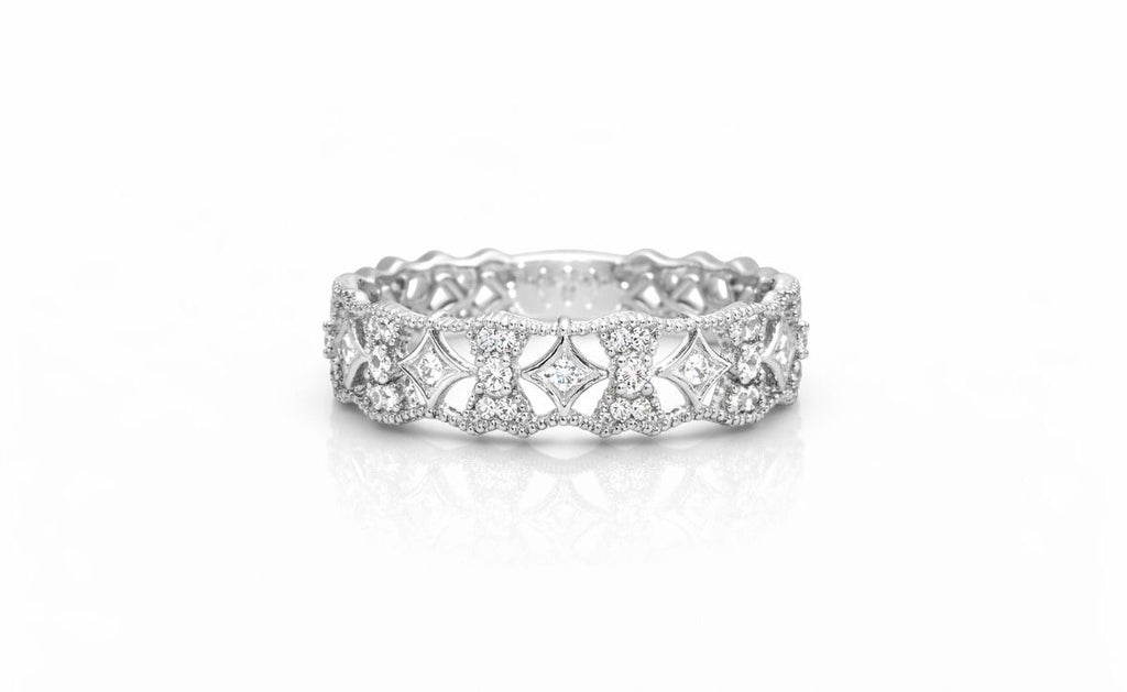 BAGUE LYS DENTELLE